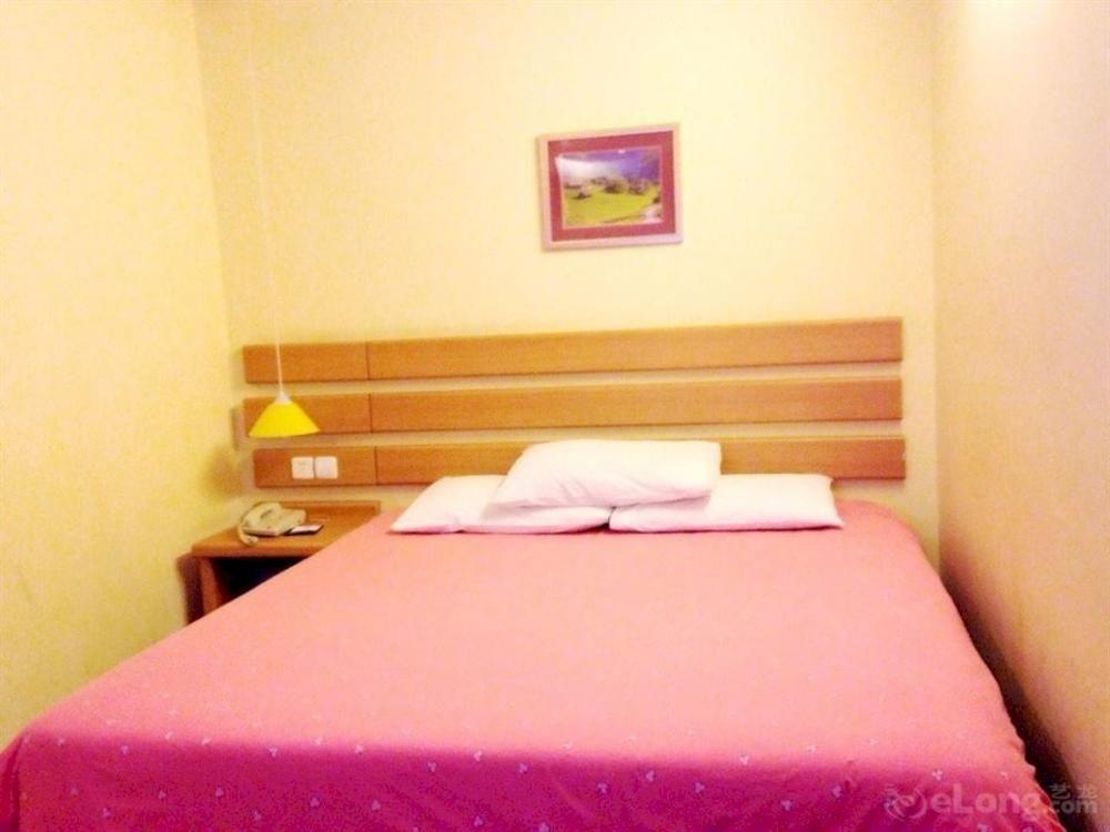 Home Inn Guangzhou Guangdong University Of Foreign Studies Baiyun Avenue Exterior foto